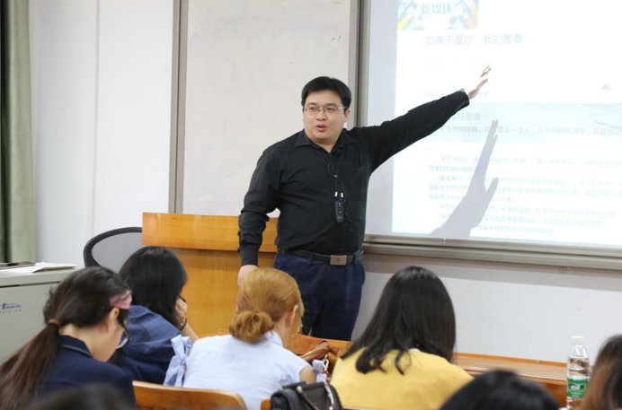 EB1B?e=.jpg
